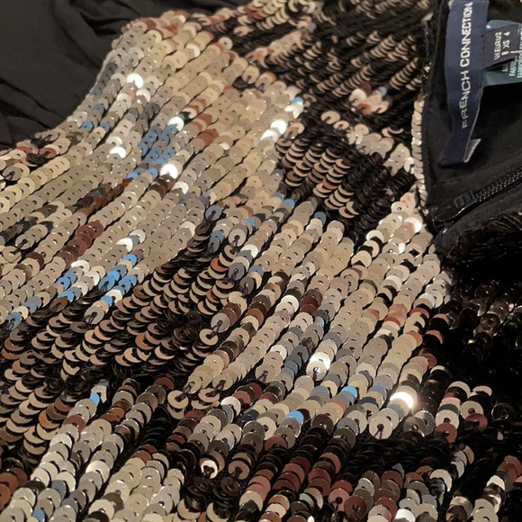 NWT (2/4/6/8/12)French Connection metallic sequin mini ruffle antique gold black - Picture 11 of 17